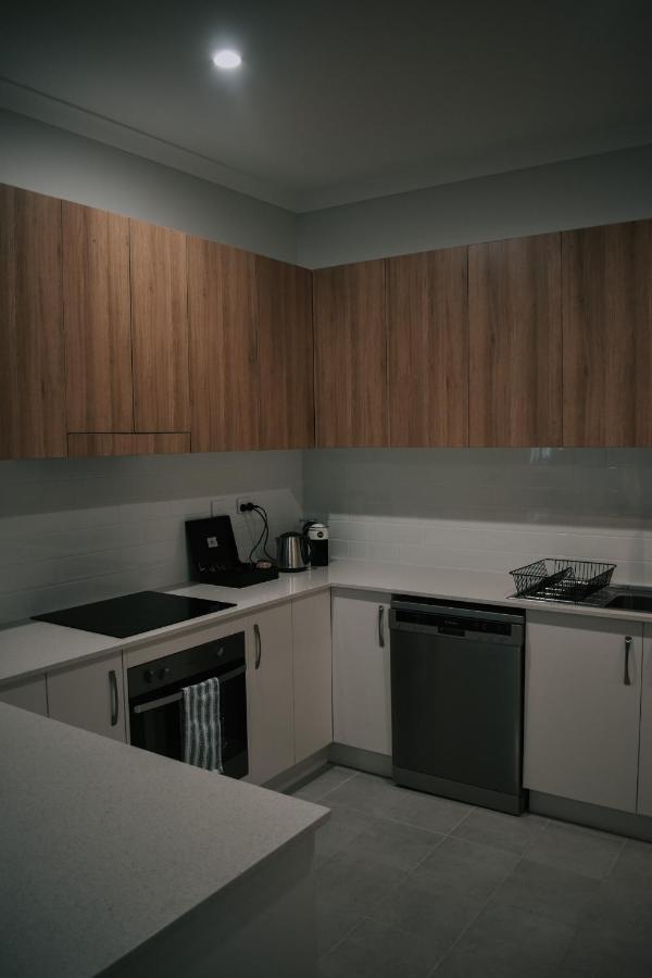 Cocobrew Boutique Apartments 록햄프턴 외부 사진