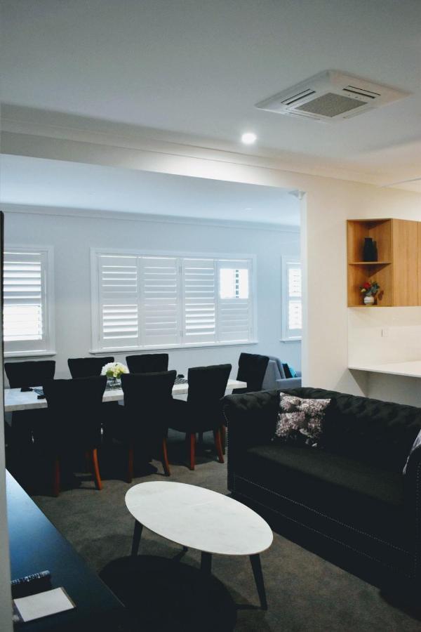 Cocobrew Boutique Apartments 록햄프턴 외부 사진