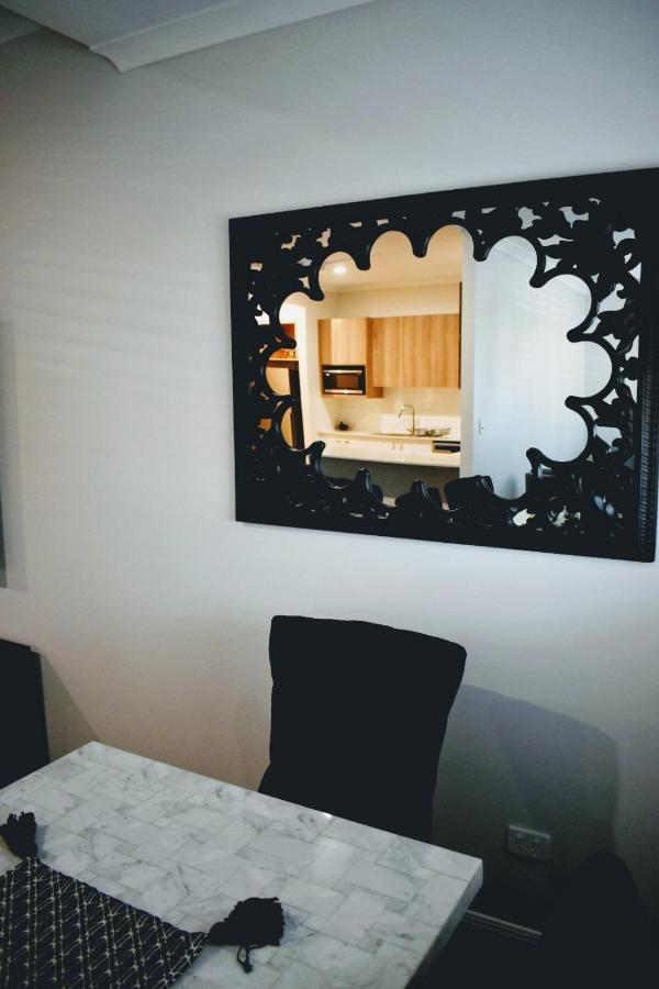 Cocobrew Boutique Apartments 록햄프턴 외부 사진